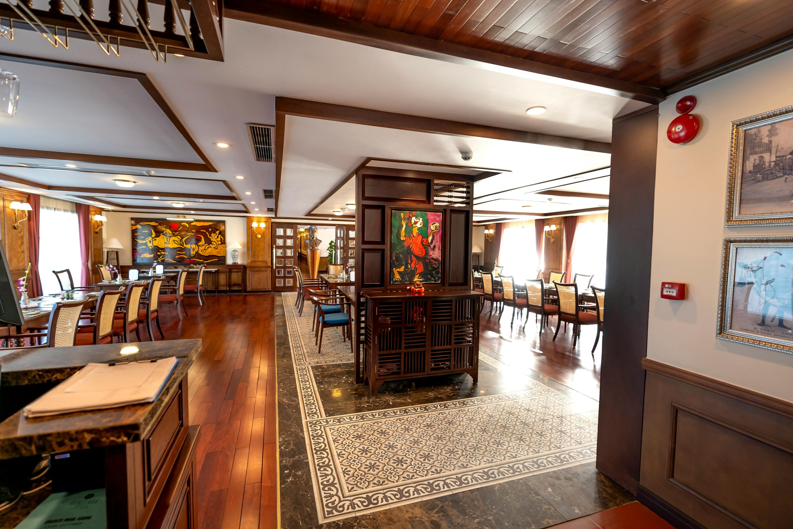 pexels-quang-nguyen-vinh-222549-6877613